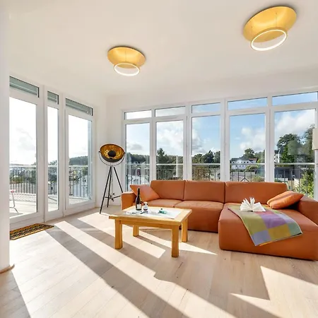 Ferienwohnung Ruegen, Ostseebad Sellin, Villa Wiederkehr شقة